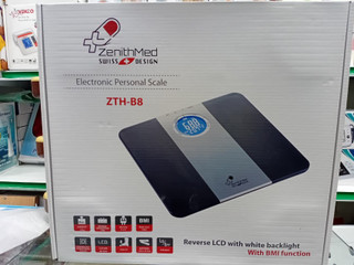 ترازوی دیجیتال زنیت مد ZTH-B8 با تحلیل BMI و حافظه ۸ کاربر